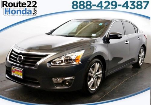 2013 nissan 3.5 s