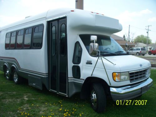 1993 ford e-350 econoline base cutaway van 2-door 7.5l party bus