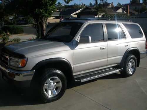 1998&#034; toyota 4runner sr-5 exlnt cond v/6 2wheel drive automatic