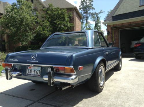 1971 mercedes 280sl , blue on blue, hard top and soft top, a/c, nardi wheel