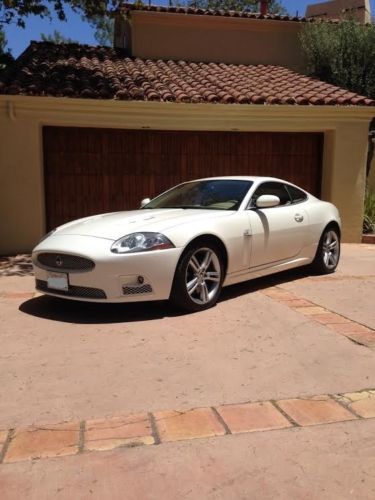 Jaguar xkr - low mileage - excellent