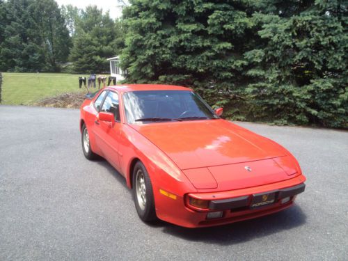 1986 porsche 944 base coupe 2-door 2.5l