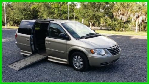 2005 town and country, braun entervan, wheelchair van. handicap van. no reserve!