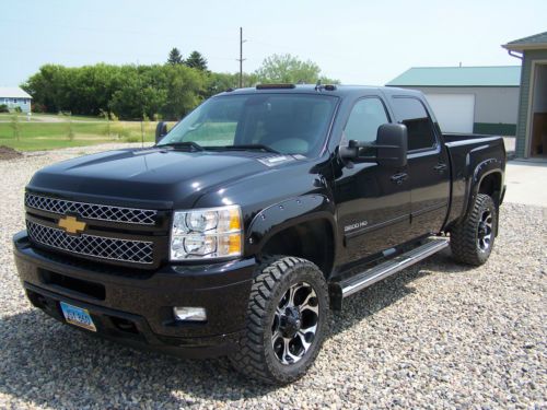 2013 chevrolet silverado 3500 hd ltz crew cab pickup 4-door 6.6l