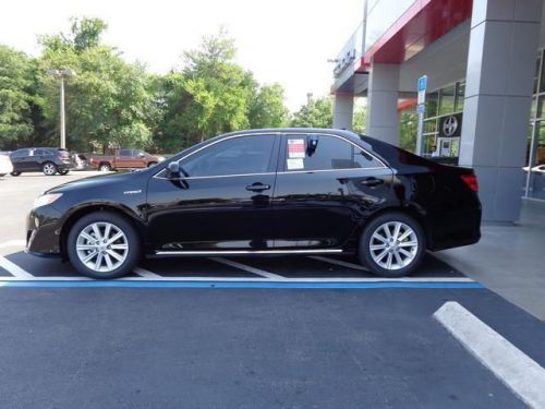 2014 toyota camry hybrid xle