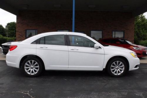 2013 chrysler 200 touring