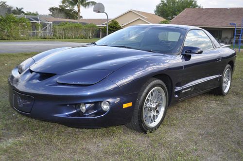 2001 pontiac firebird formula v-8 runs awesome florida car from new nice low res