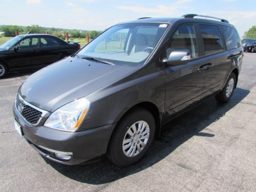 2014 kia sedona lx