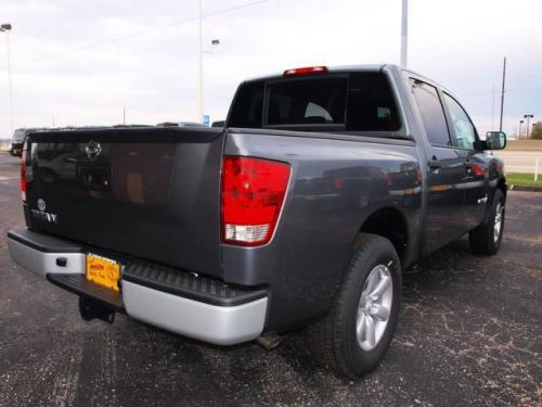 2014 nissan titan s