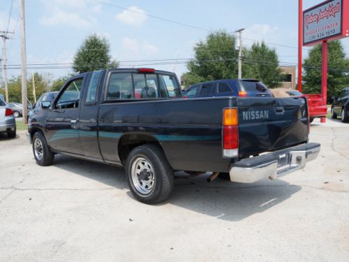 1994 Nissan Pickup XE, US $5,927.00, image 3