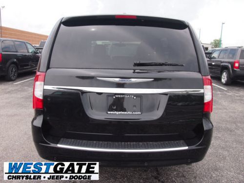 2014 chrysler town & country touring-l