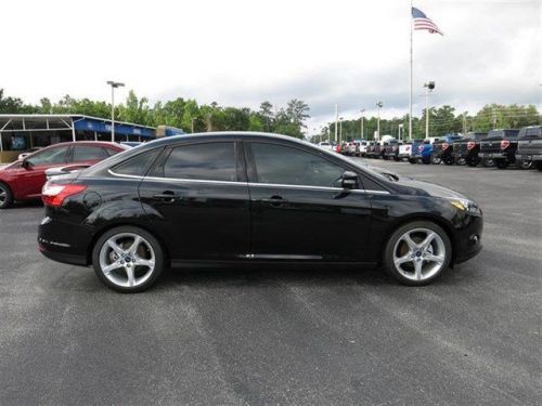 2014 ford focus titanium