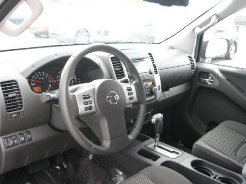 2014 Nissan Frontier SV, US $28,760.00, image 2