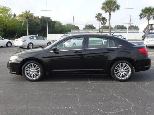 2013 chrysler 200 lx