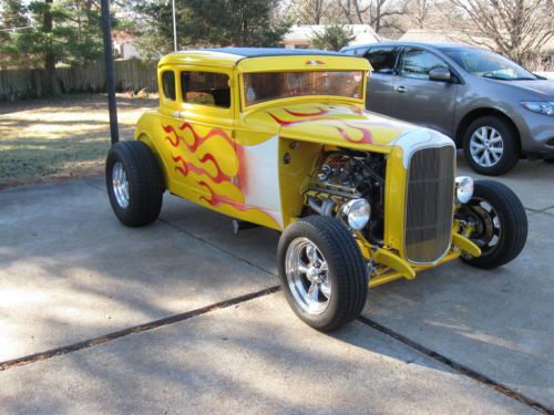 1931 ford model a  -all steel body 5 window coupe-