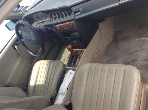 1991 Mercedes Benz 190e 2.6 automatic runs great! A diamond in the rough!, US $3,000.00, image 8