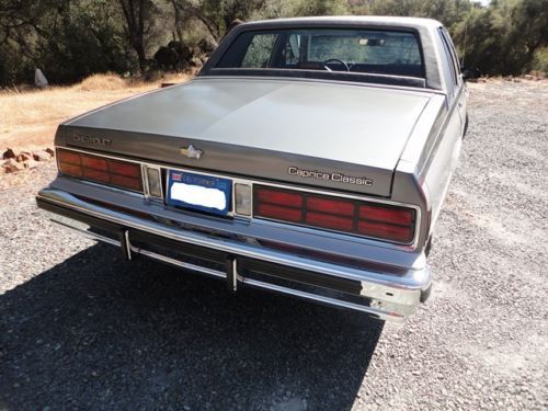 1987 Chevrolet Caprice Classic LS Brougham Sedan 4-Door 5.0L, image 10