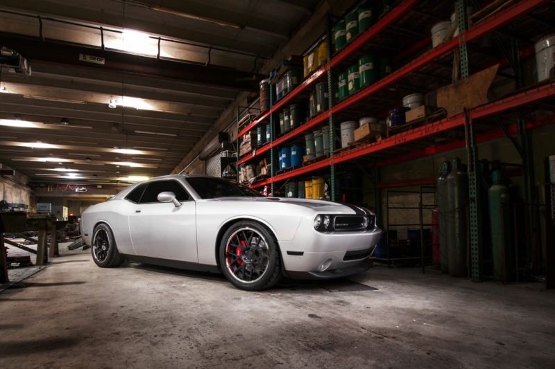 2010 dodge challenger srt8