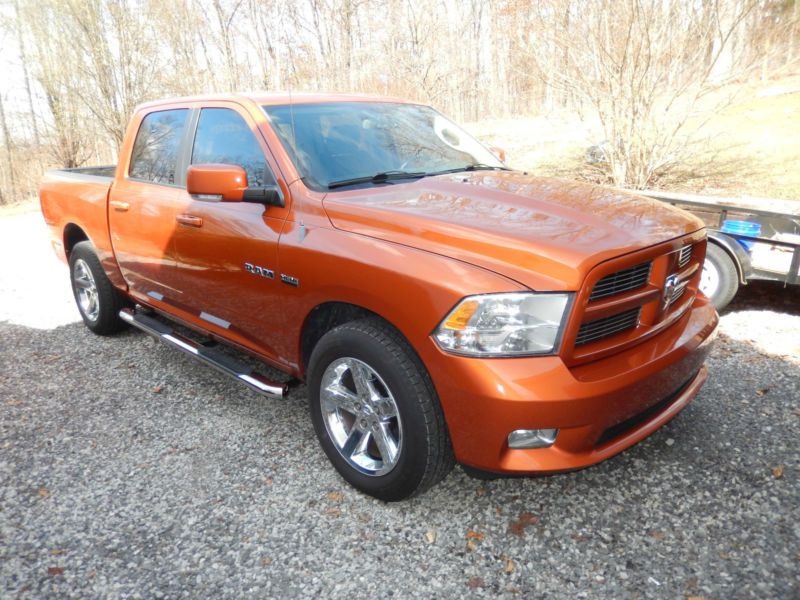 2010 dodge ram 1500 sport crew cab pickup 4-door