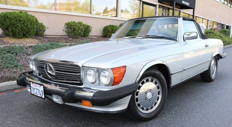 1989 mercedes-benz sl-class black and chrome