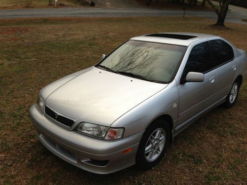 2002 infiniti g20 base sedan 4-door 2.0l