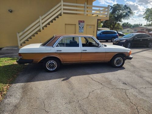 1984 mercedes-benz 300-series dt