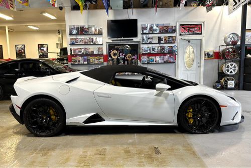 2023 lamborghini huracan evo spyder