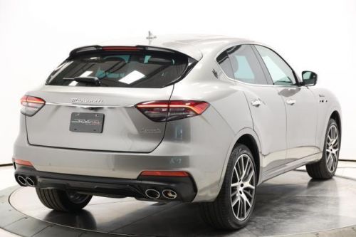 2022 Maserati Levante Modena Sport Utility 4D, US $51,999.00, image 10