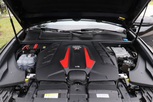 2021 Audi RS Q8 4.0T quattro, US $104,900.00, image 28