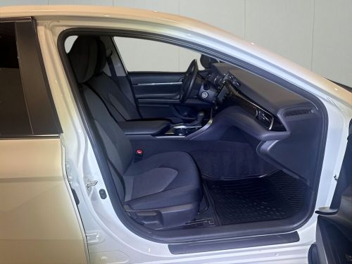 2020 Toyota Camry LE, US $20,875.00, image 13