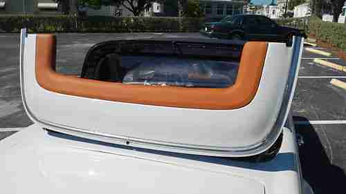 1966 Mercedes Benz 230SL 230 SL Class RESTORED Beautiful Pearl White Blue Top, image 19