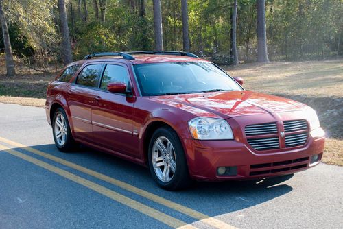 2005 dodge magnum r/t wagon 4-door 5.7l