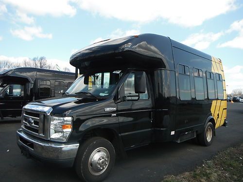 10 ford e-350 shuttle bus 14 passenger 149000 miles airport shuttle runs 100%