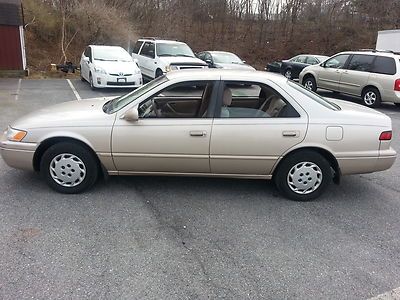 No reserve_make offer_automatic_high mipg's_4 cylinder_clean_runs great_fwd_