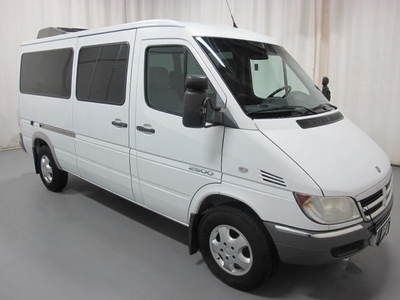 2005 dodge sprinter 10 passenger van*runs great*1 owner*low reserve