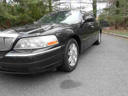2004 Lincoln Town Car Executive L Sedan 4-Door 4.6L, image 4