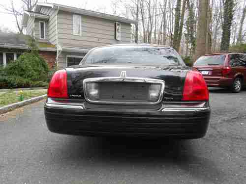 2004 Lincoln Town Car Executive L Sedan 4-Door 4.6L, image 9