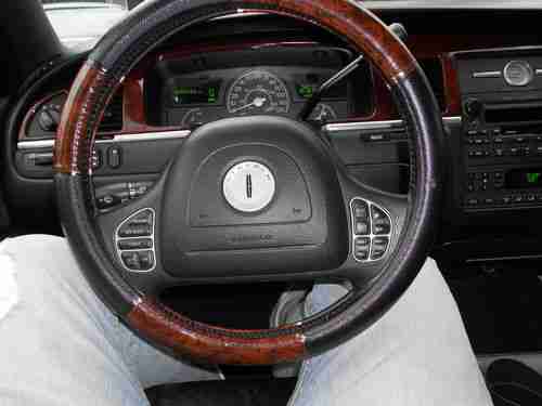 2004 Lincoln Town Car Executive L Sedan 4-Door 4.6L, image 15