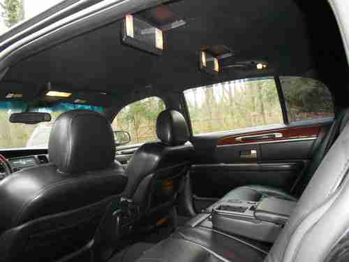 2004 Lincoln Town Car Executive L Sedan 4-Door 4.6L, image 21