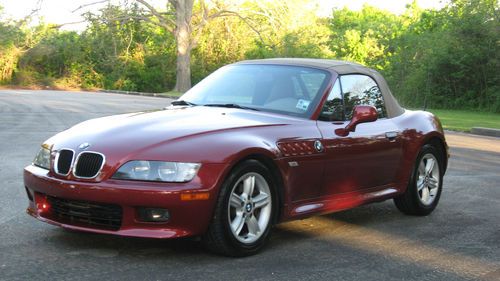 Awesome bmw z3 w/low miles