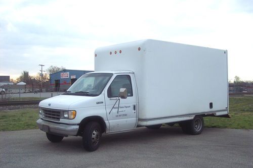 1995 ford e-350 econoline base standard cargo van 2-door 5.8l