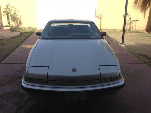 1990 buick reatta base coupe 2-door 3.8l