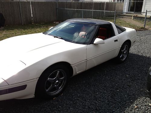 1986 chevy corvette in great running condition...