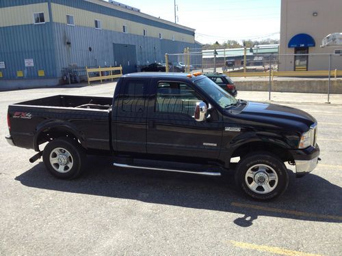 2006 ford f-250 super duty lariat extended cab pickup 4-door 6.0l fx4 106k