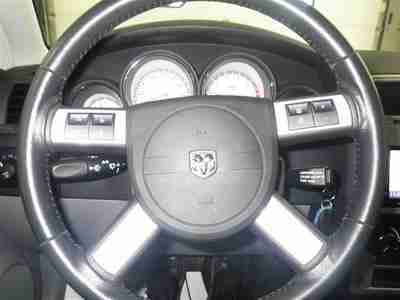 R/T 5.7L Traction control - ABS and driveline Power heated mirrors Compass, image 21