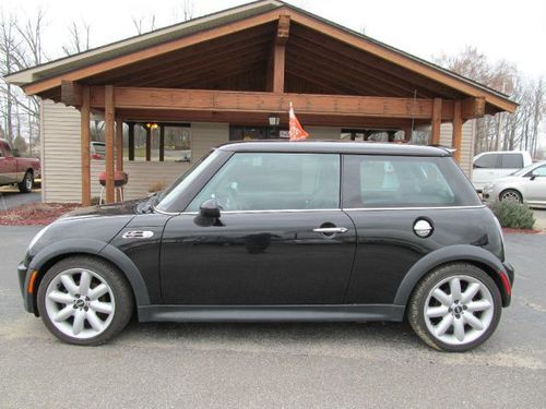 2003 mini cooper s black   autocheck certified  6spd  sunroof