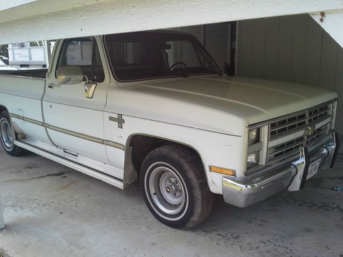 1986 chevrolet silverado 1500 white extremely low miles