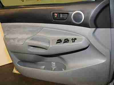 2WD PreRunner SR5 Double Cab Bed Liner MP3 Steel Wheels Cruise Control Air Bags, image 13