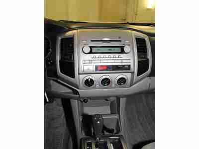 2WD PreRunner SR5 Double Cab Bed Liner MP3 Steel Wheels Cruise Control Air Bags, image 21