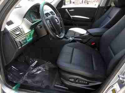 3.0SI SUV Clean CARFAX Smoke free Collectors Excellent condition Low miles, image 2